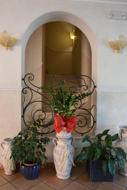 Hotel Villa Luigi Villa Rosa Di Martinsicuro Esterno foto
