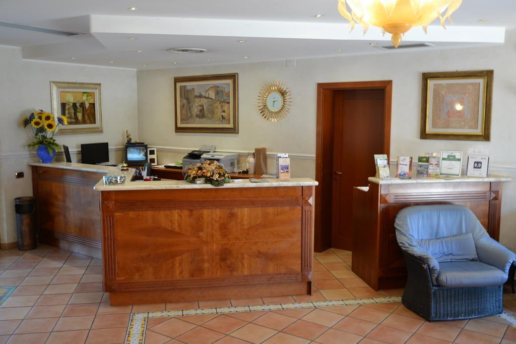 Hotel Villa Luigi Villa Rosa Di Martinsicuro Esterno foto