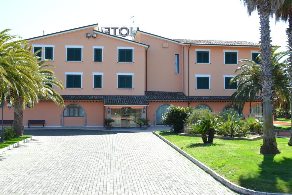 Hotel Villa Luigi Villa Rosa Di Martinsicuro Esterno foto