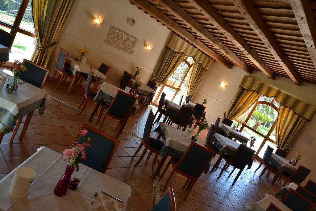 Hotel Villa Luigi Villa Rosa Di Martinsicuro Esterno foto