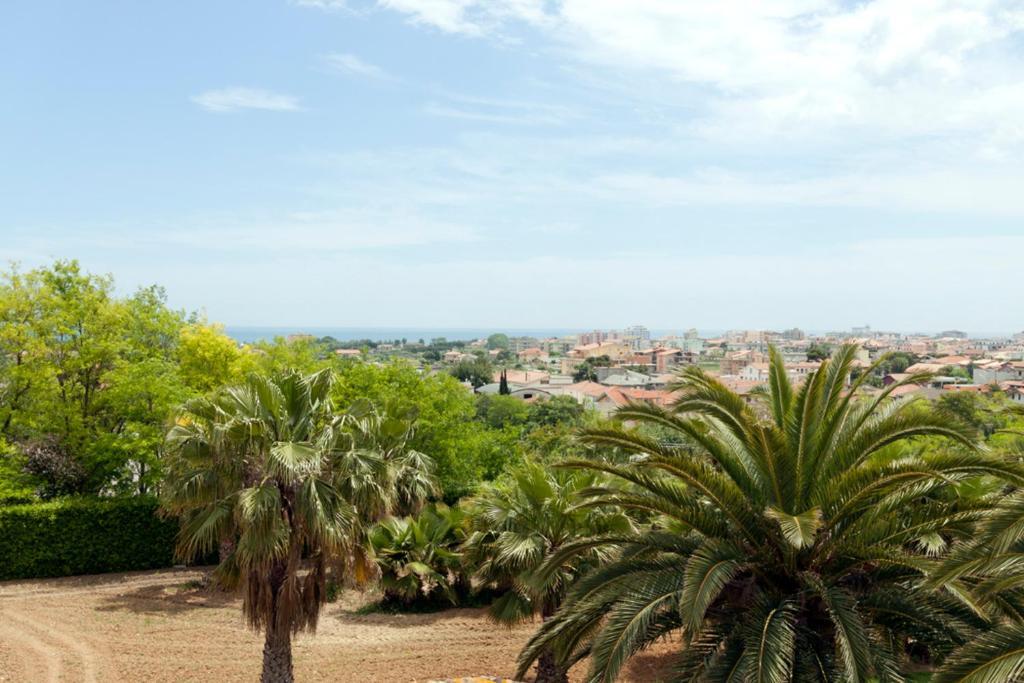 Hotel Villa Luigi Villa Rosa Di Martinsicuro Esterno foto