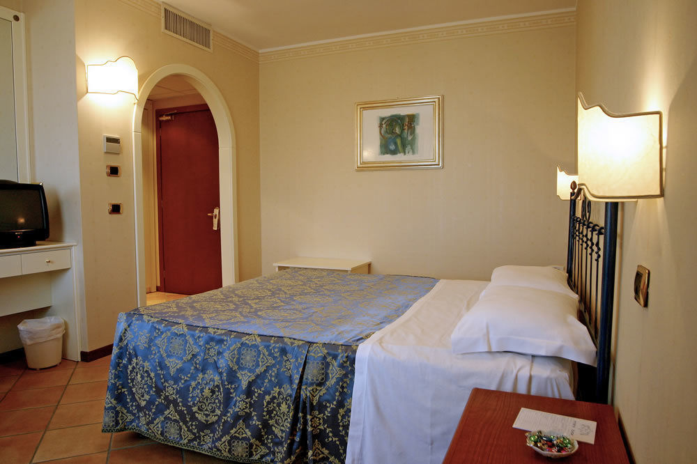 Hotel Villa Luigi Villa Rosa Di Martinsicuro Esterno foto
