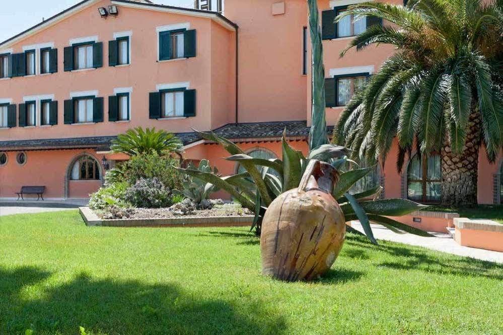 Hotel Villa Luigi Villa Rosa Di Martinsicuro Esterno foto