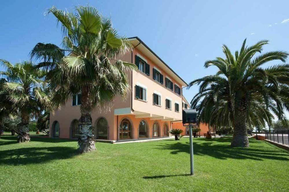 Hotel Villa Luigi Villa Rosa Di Martinsicuro Esterno foto