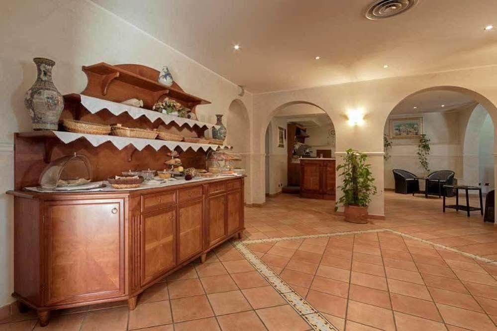 Hotel Villa Luigi Villa Rosa Di Martinsicuro Esterno foto